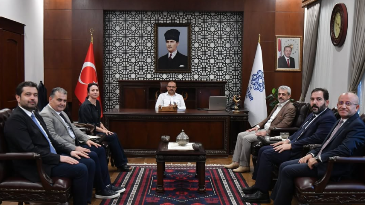 Türkiye Kent Konseyleri Birliği, Balıkesir Valisi Sayın İsmail Ustaoğlu’nu Ziyaret Etti